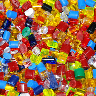 Natural vs. Synthetic: What Your Clothes Are Really Made Of