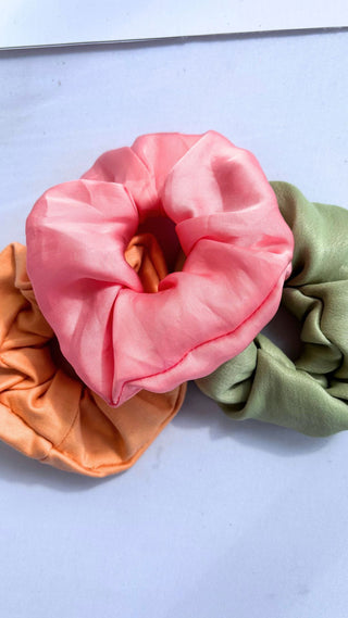 The sustainable scrunchie